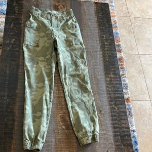 🎀 Hollister camo XS ultra high rise skinny jogger classic stretch
